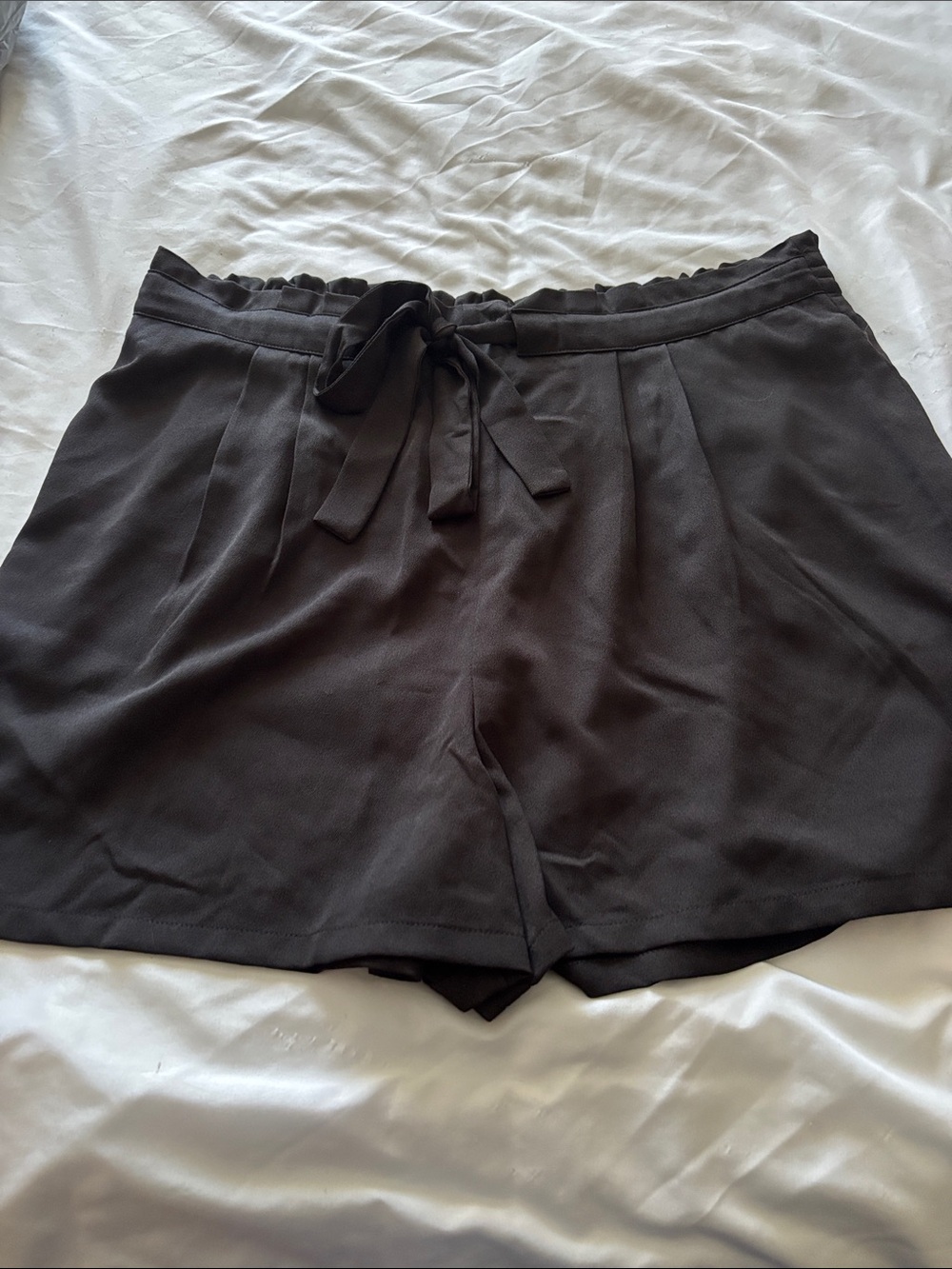 DR2 Black High-Waist Drawstring Pleated Shorts